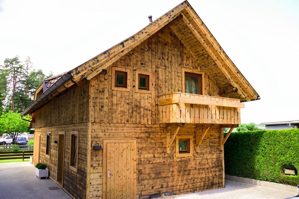 Apart Of Me Ferienhaus Faaker See Филах Екстериор снимка